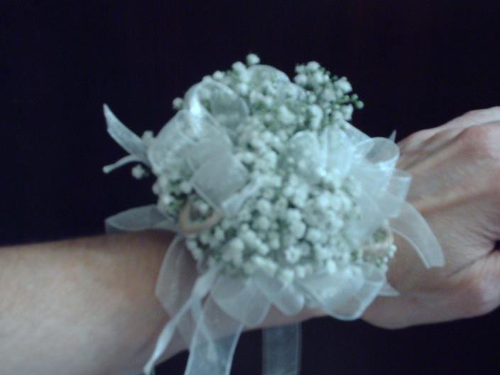 Baby's breath Wrist Corsage