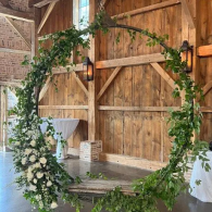 Beautiful suspended swing decorations